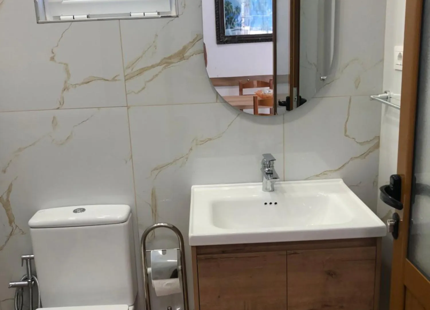 Emas Apartments Sarande Private Beach 0*,